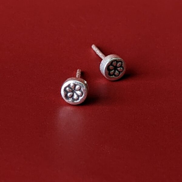 SE033 Sawyer Studs - Tiny flower stamped stud earrings. Oxidised flower detail. Handmade, Fair Trade.