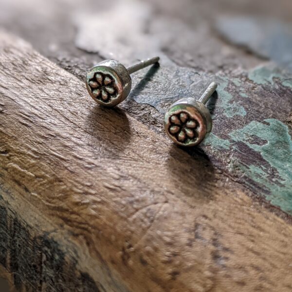 SE033 Sawyer Studs - Tiny flower stamped stud earrings. Oxidised flower detail. Handmade, Fair Trade.