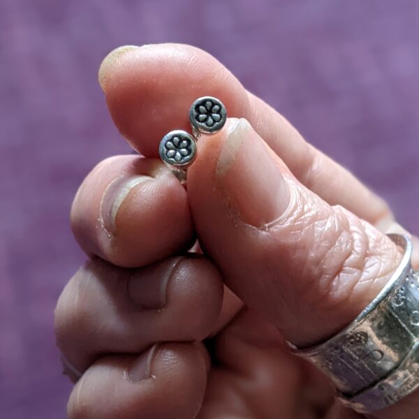 SE033 Sawyer Studs - Tiny flower stamped stud earrings. Oxidised flower detail. Handmade, Fair Trade.