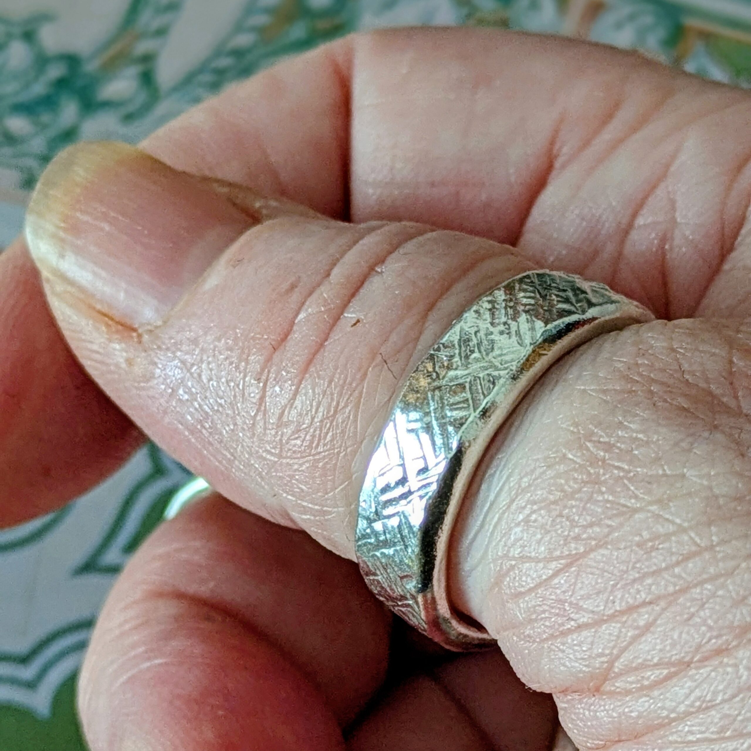 B006r Boop Ring - Chunky statement ring suitable for men/unisex. Created in Cheshire from recylced silver and has a textured finish.